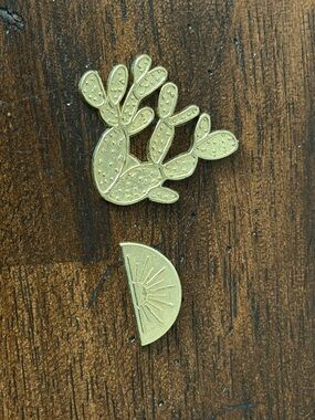 Gold Tone Botanical Pin Set - Leaf & Sunburst - Magnetic Hat Pins